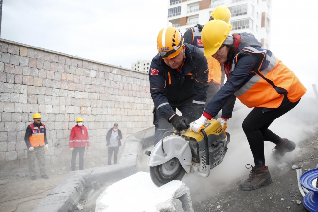 AFAD'ın gönüllü kadrosu 387 bin kişiyi geçti