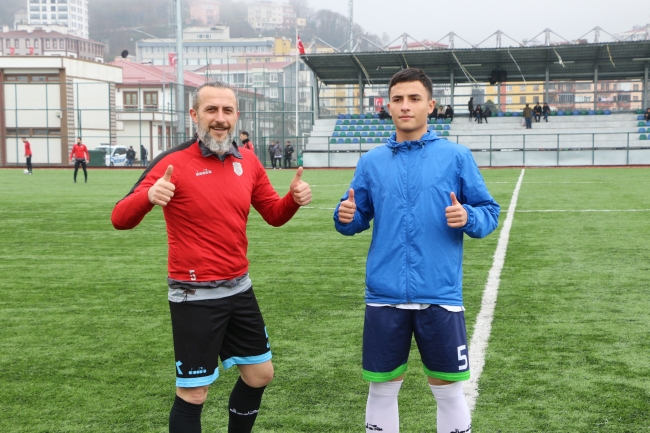 Hayali gerçek oldu oğlu ile rakip oldu